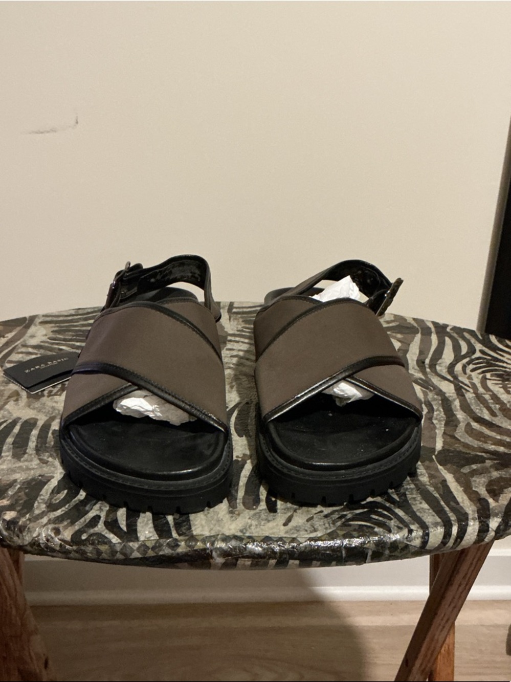 ZARA Chunky Cross Strap Sandals in Dark ARMY GREEN and Black